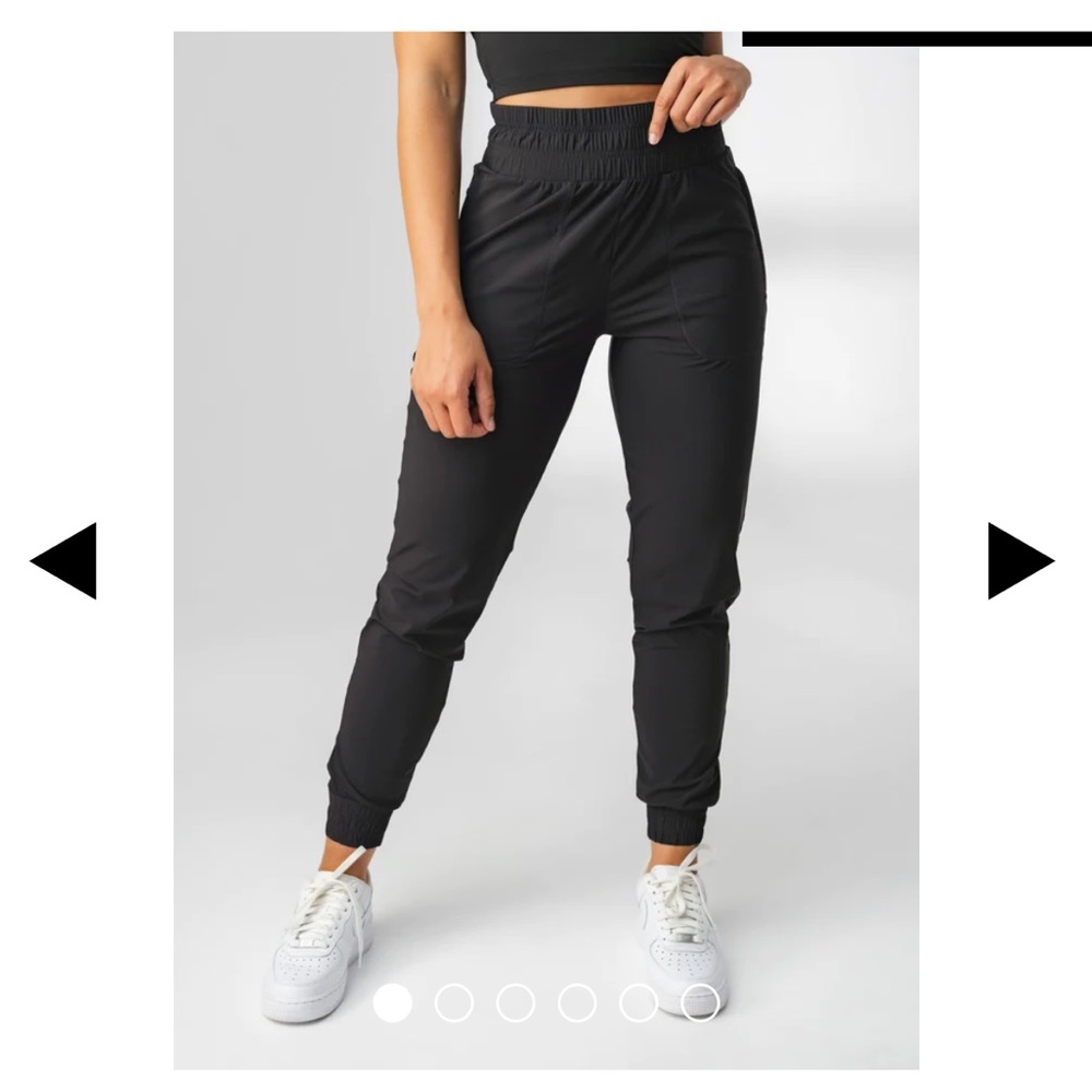 The Women’s Swift Cargo Jogger in Midnight- Balance Athletica (now Vitality)